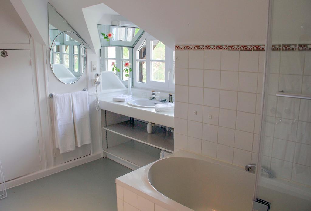 Maison D'Hotes L'Escale Bains-les-Bains Zewnętrze zdjęcie